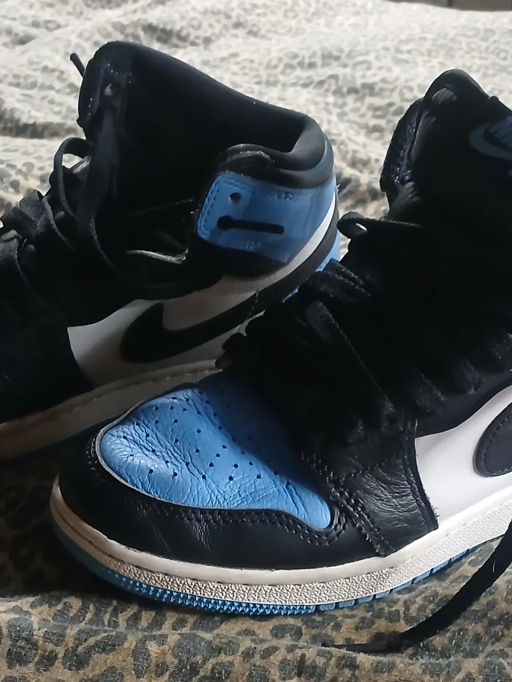 Jordan Kids High-Top Sneakers in Black, White & Light Blue
